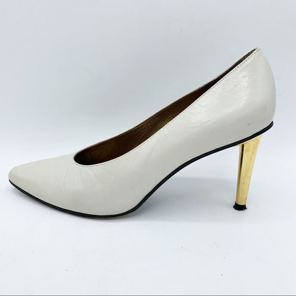 Stuart Weitzman Vintage Ivory Pointed Toe Pump w/Gold Metal Stiletto Heel 7.5 - Picture 2 of 16